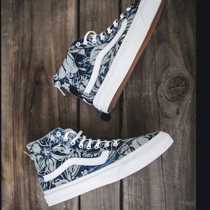Size 11 Indigo Tropical High-Top Zip Vans